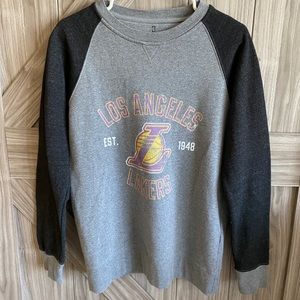 NBA Fanatics gray and black Los Angeles Lakers sweatshirt